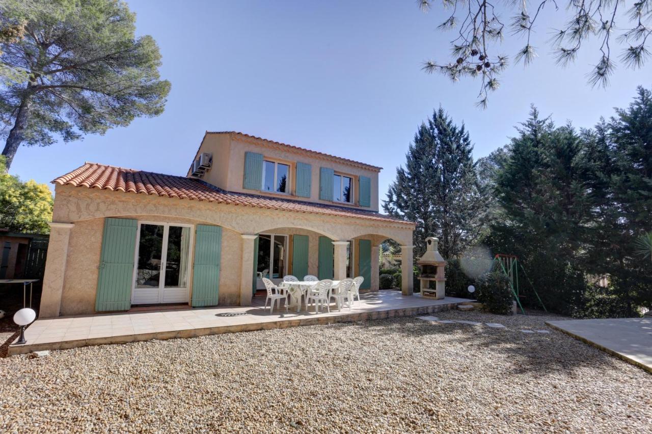 Villa 8 Pers, Climatisee, Piscine Chauffee, Un Havre De Paix Sous Les Pins Parasols Roquebrune-sur-Argens Eksteriør bilde