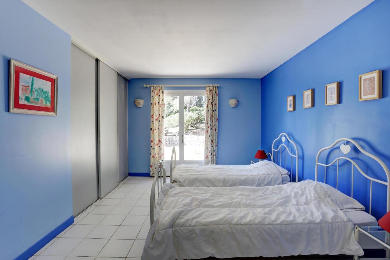Villa 8 Pers, Climatisee, Piscine Chauffee, Un Havre De Paix Sous Les Pins Parasols Roquebrune-sur-Argens Eksteriør bilde